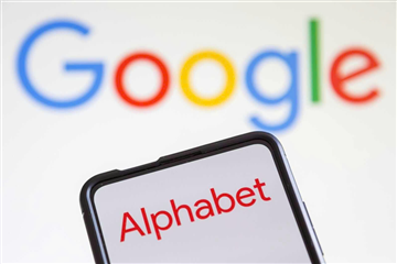 Chỉ trong nửa năm, công ty mẹ Google thu hơn 6 triệu tỷ đồng, bằng 90% GDP Việt Nam